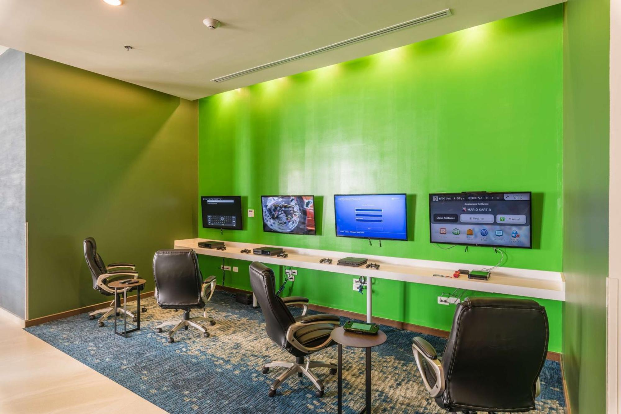 Hampton Inn & Suites By Hilton Salamanca Bajio Exterior photo
